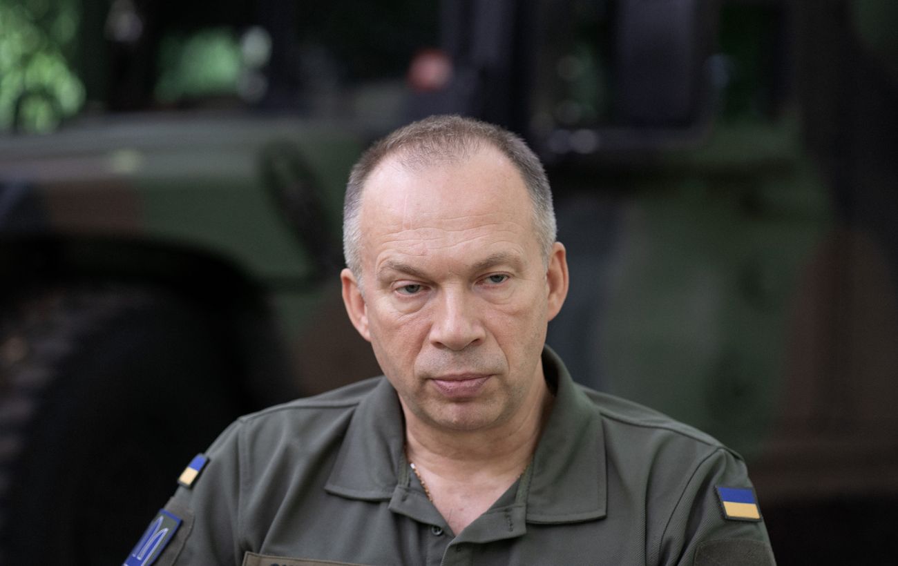 Командующие ВМС и ДШУ публично поддержали Сырского на фоне протестов