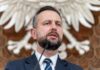 Глава польского Минобороны приедет на Волынь в годовщину трагедии