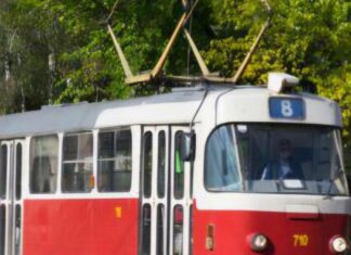 После перерыва снова на маршруте: в Харькове возобновили движение популярных трамваев