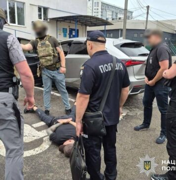 $1000 за «беспроблемное» ВЛК: в Харькове разоблачили чиновника РТЦК
