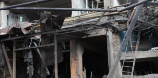 Разрушены здания, разбиты автомобили и три человека в тяжелом состоянии: последствия удара КАБ по Харькову