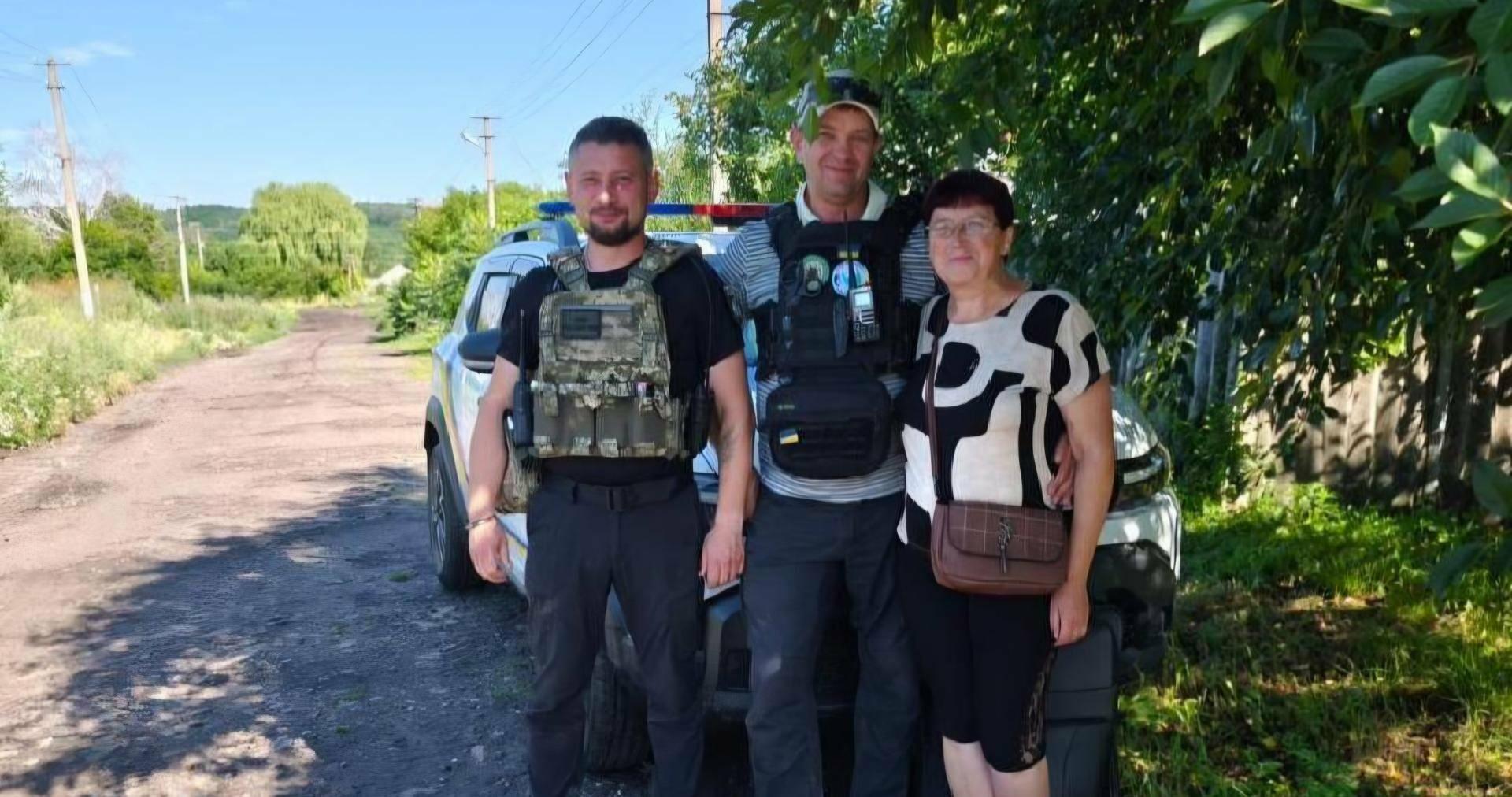 Остаться было смертельно опасно: из Купянского района эвакуировали двух женщин