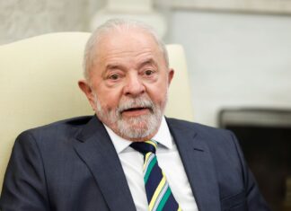 Бразилия не дала визы команде Трампа из-за угрозы влияния на выборы президента, — Reuters