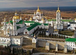Почаевской лавре определили дедлайн для разрыва связей с РПЦ