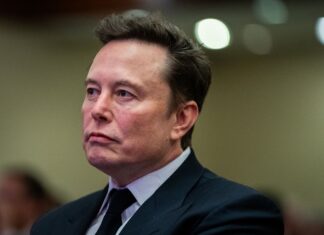 Маск рассказал, как Россия получила Starlink для использования в войне против Украины