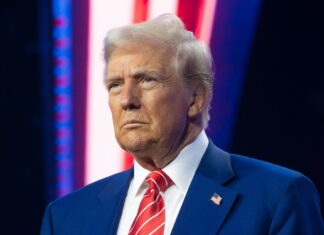 Трамп анонсировал, что снова будет идти в президенты США, но есть нюанс
