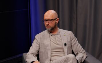Арсений Яценюк: Я не хотел повторить опыт Оранжевой команды, все «люби друзи» перессорились