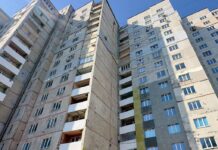 После обстрелов здание восстанавливают и запускают фонтан в парке: что уже сделали в Харькове, — ФОТО