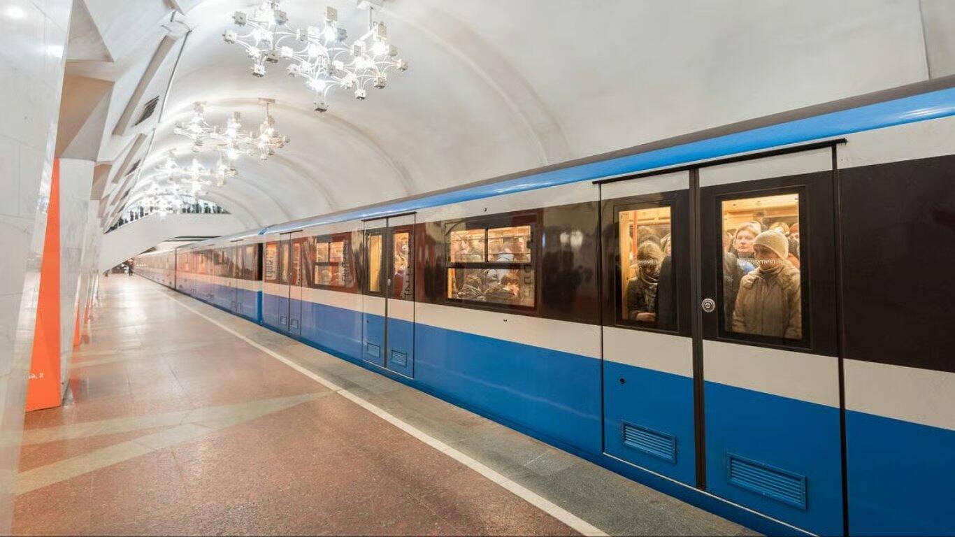 Завтра харьковский городской транспорт будет работать дольше, — РАСПИСАНИЕ