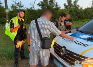 Фейковый прокурор «охранял» пляж и нарушил ПДД: в Харькове разоблачили 34-летнего афериста