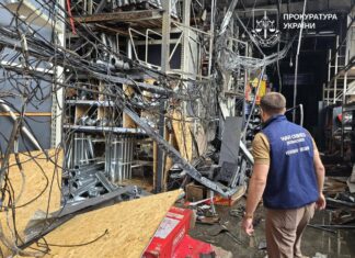 Российский дрон попал в ТЦ в Харькове: погиб мужчина, ранены