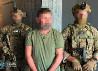 За 6500 долларов обещал списать с армии: в Харькове задержали эксголову психиатрической МСЭК