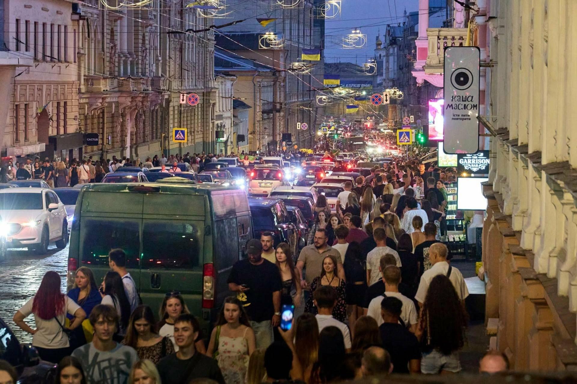 «Камаз-бассейн» или 23 августа по-харьковски: как прошел день города