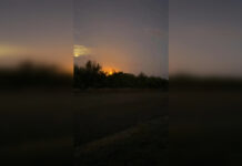 Дроны атаковали военный аэродром в российском Энгельсе: может гореть стратегический бомбардировщик (видео)