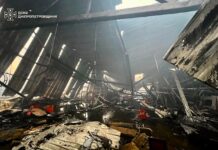 16 погибших, 9 пропавших без вести: в Кривом Роге продолжаются поиски людей в ТРЦ (фото, видео)