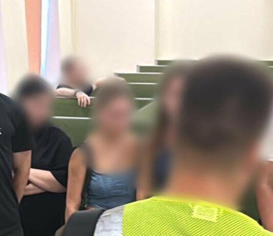 225 компьютеров и 71 телефон: в Харькове накрыли сеть мошеннических call-центров