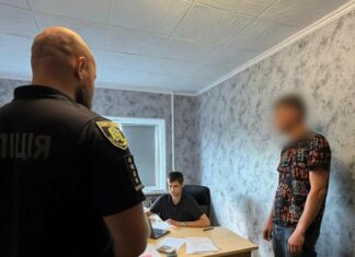 Крики и побои за закрытыми дверями: в Харькове полиция вмешалась в семейный конфликт