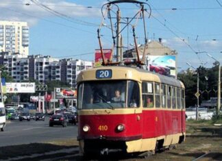 В Харькове в случае опасности транспорт будут останавливать, чтобы люди могли перейти в укрытие.