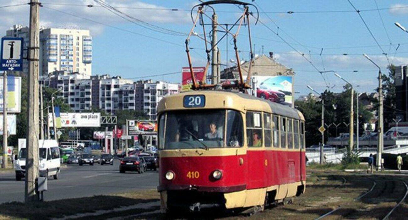 В Харькове в случае опасности транспорт будут останавливать, чтобы люди могли перейти в укрытие.