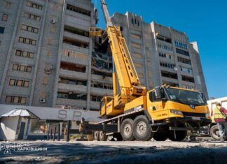 Спасатели разобрали завалы поврежденного дома на Салтовке: дальше восстановление?