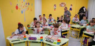 Скоро в школу: более половины харьковских учеников смогут посещать обучение офлайн