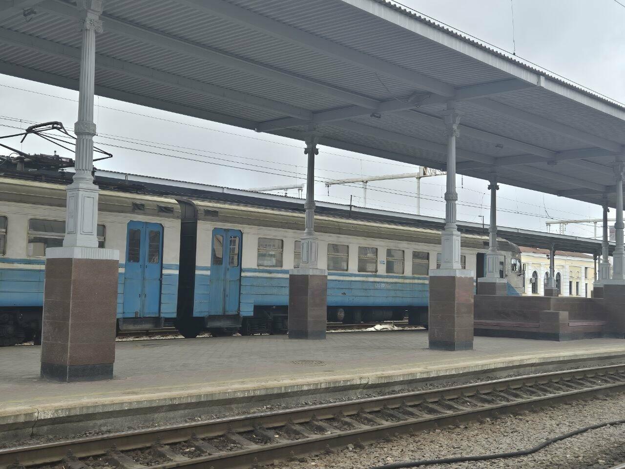 В Харьковской области массово задерживаются поезда
