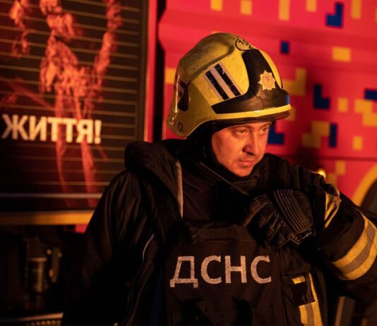 В Полтаве из-за удара РФ разрушен сортировочный терминал «Новой почты»