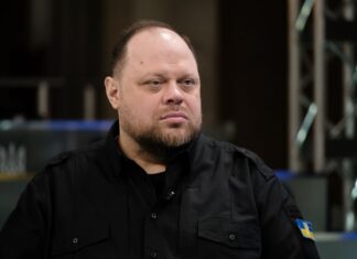 «Не ищем для себя особых условий»: Стефанчук ответил на слухи о переезде Рады