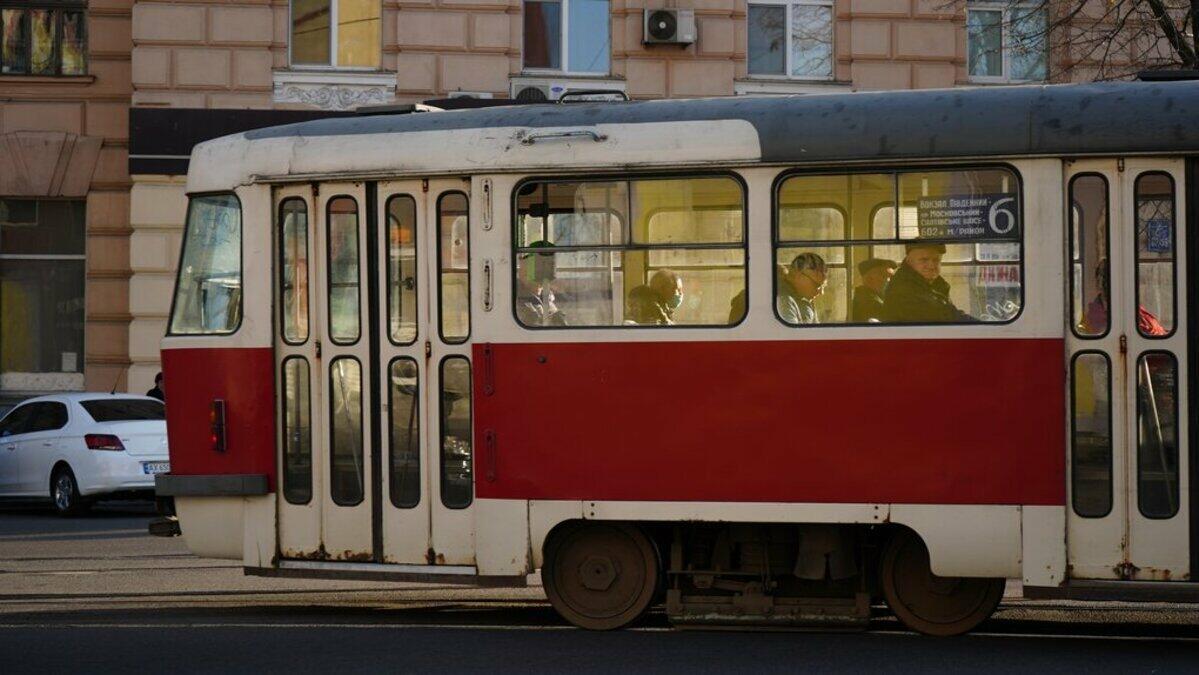 В Харькове на три дня изменят маршруты трамваев: что важно знать