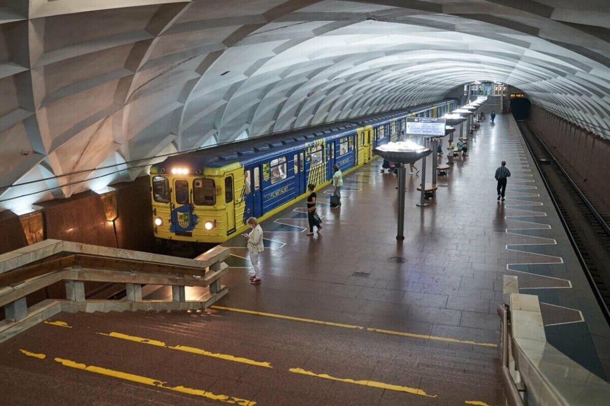 В Харькове меняют интервалы движения в метро