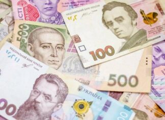 «Инвалидность» за пару кликов и пенсию из бюджета: харьковчане провернули схему на десятки тысяч
