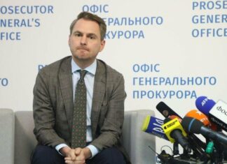 Верховная Рада уволила Руслана Кравченко с должности генпрокурора. Кто его заменит?