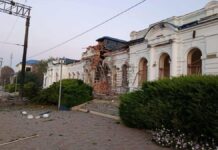 Удар по вокзалу и отмена поездов в Харьковской области: что известно