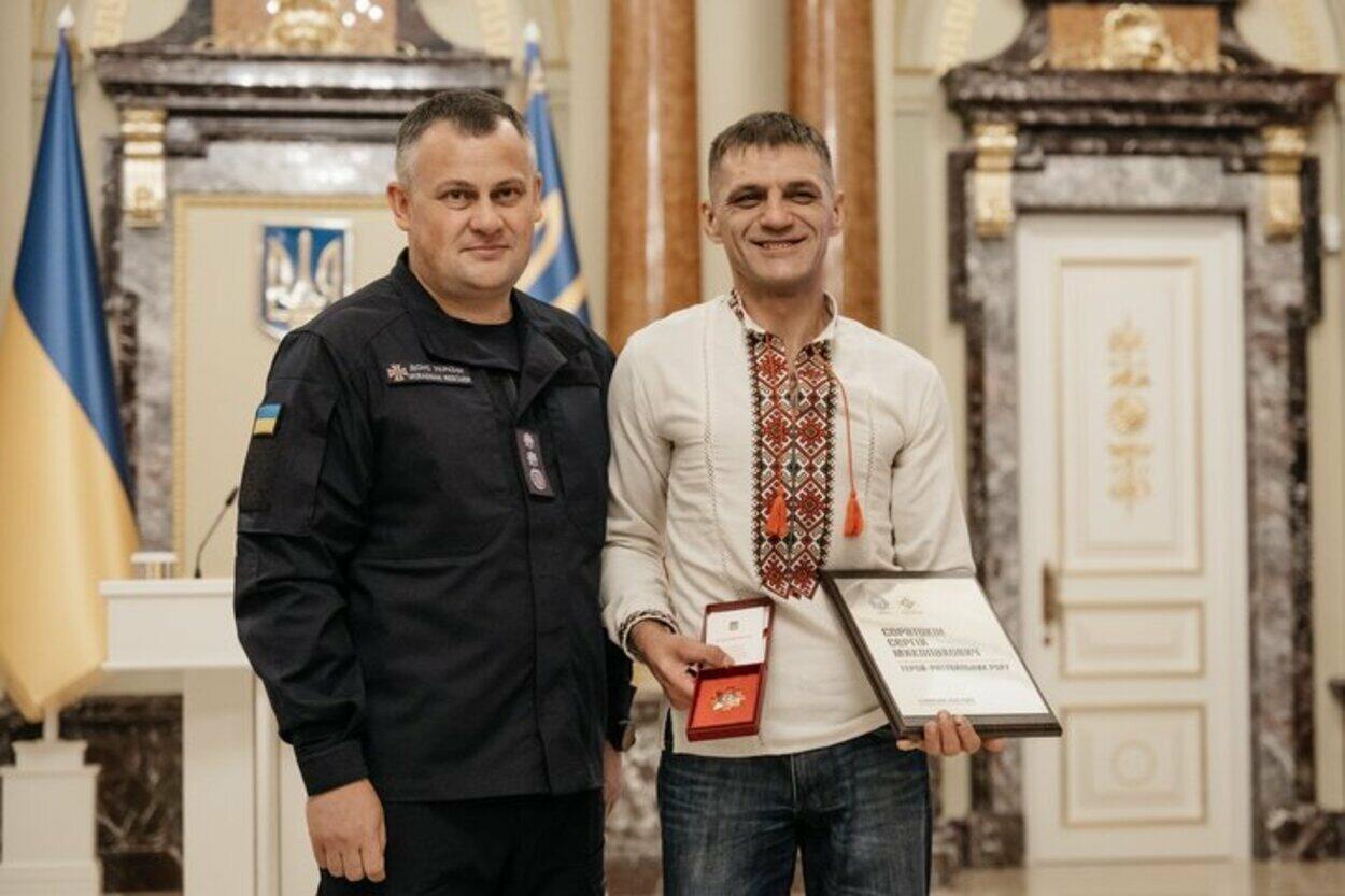 Переселенец из Купянщины, спасший детей из-под льда в Харькове, стал «Героем-спасателем года»