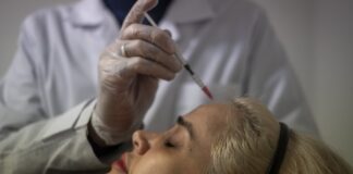 Харьковчанка попала в реанимацию после «ботокса»: женщина поправилась от ботулизма