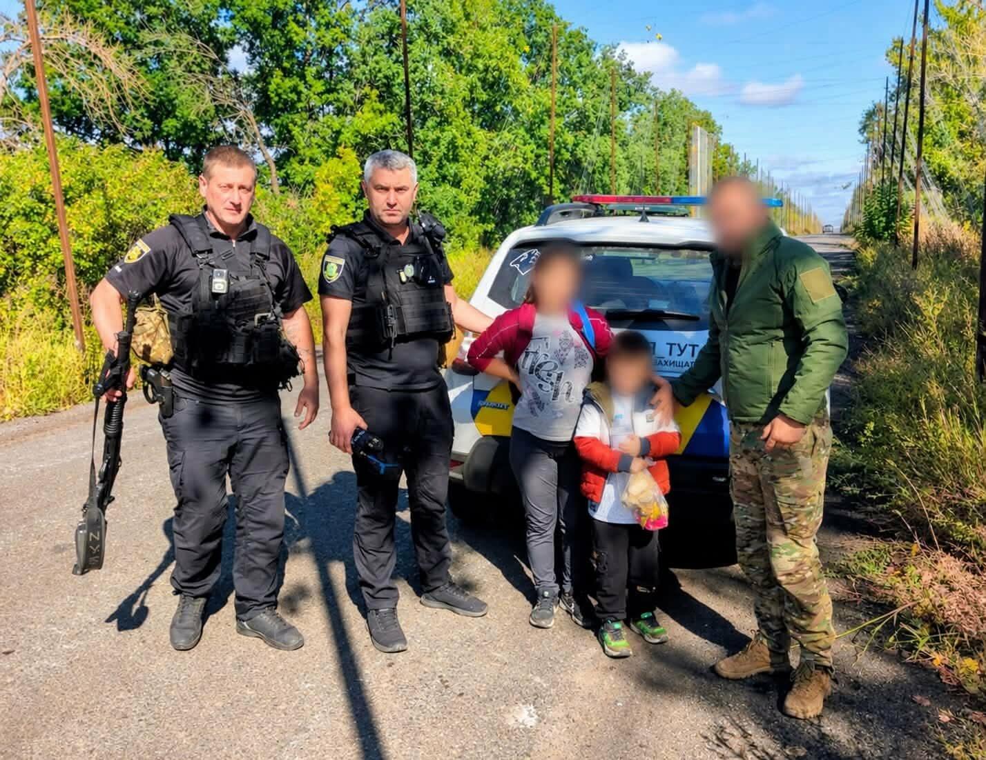 Три дня без мамы и среди боевых действий: 8-летнего мальчика нашли в опасном селе на Харьковщине