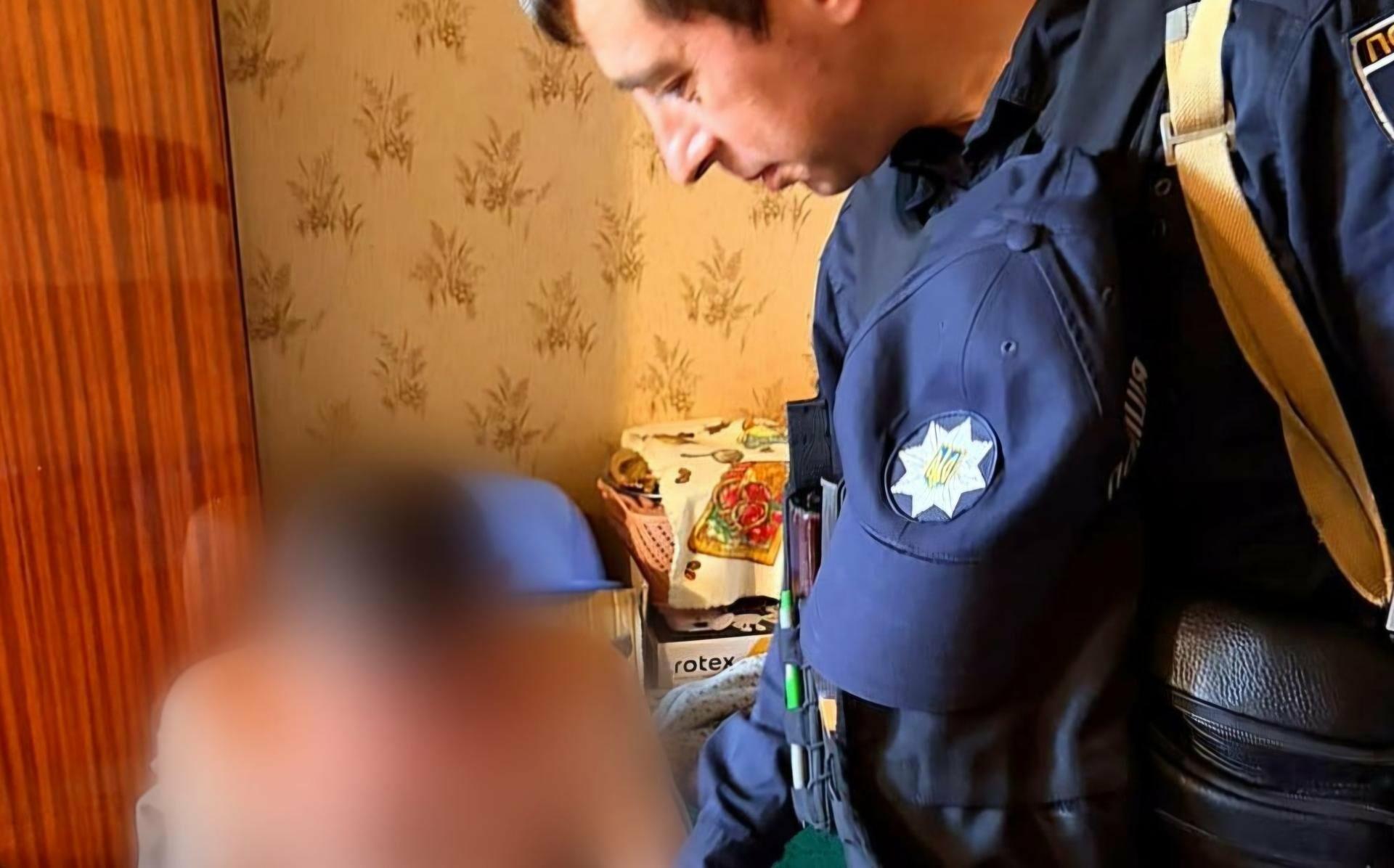 Угрожал расправой собственному отцу: в Харькове полиция запретила мужчине с ним контактировать