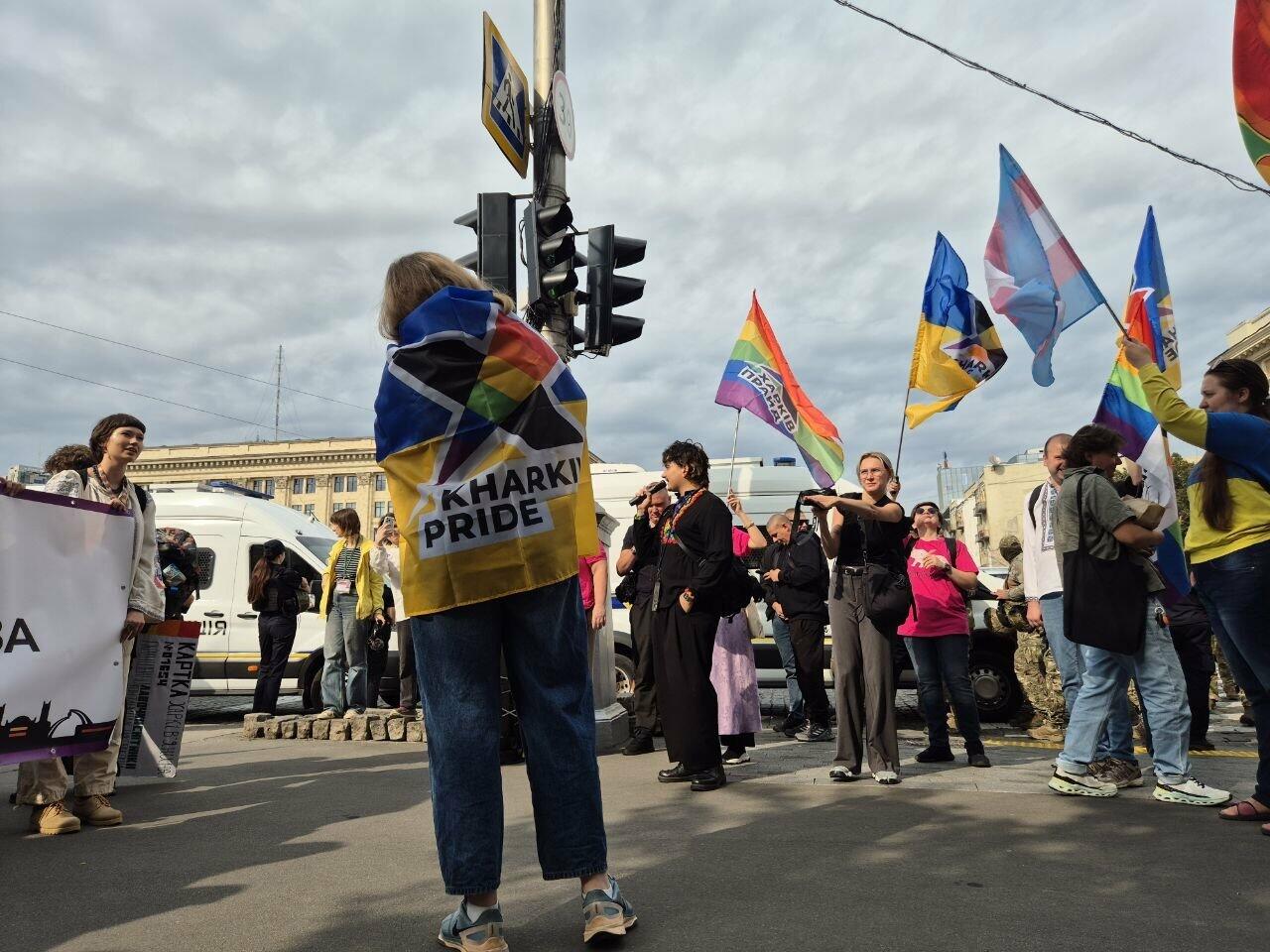 «Марш за права человека»: в Харькове впервые за время полномасштабной войны прошла Прайд-ход, — ФОТО
