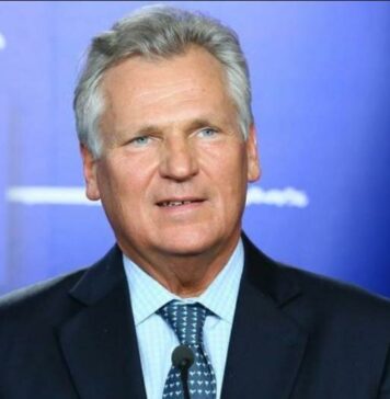Квасьневский: украинцы воюют и страдают вместо нас