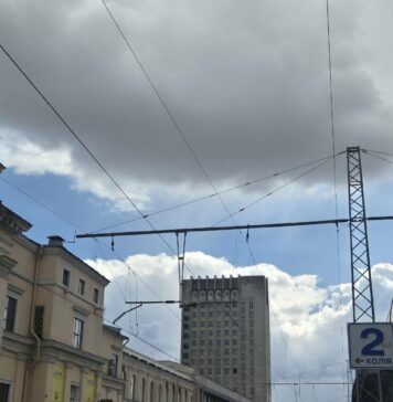 В Харьковской области отменили до десятка электропоездов, ездить рекомендуют автобусами