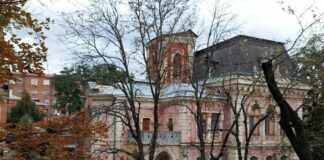 «Пряничный дом» в центре Харькова: знаковую достопримечательность удалось вернуть горожанам
