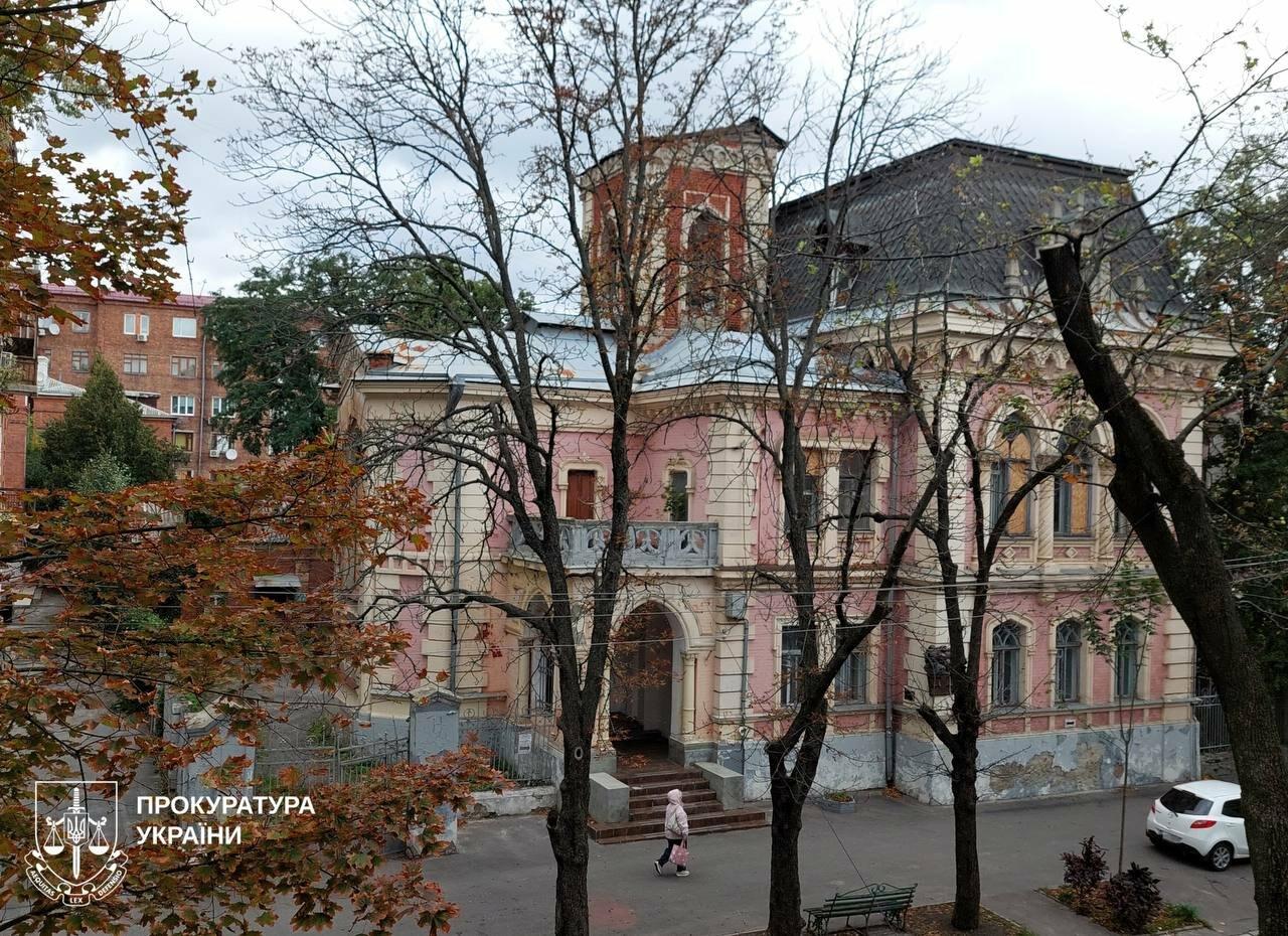 «Пряничный дом» в центре Харькова: знаковую достопримечательность удалось вернуть горожанам