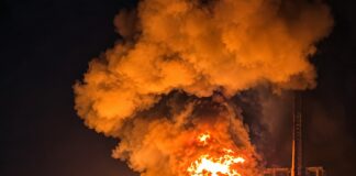 В РФ после атаки горит завод «Азот», связанный с производством взрывчатки: что известно