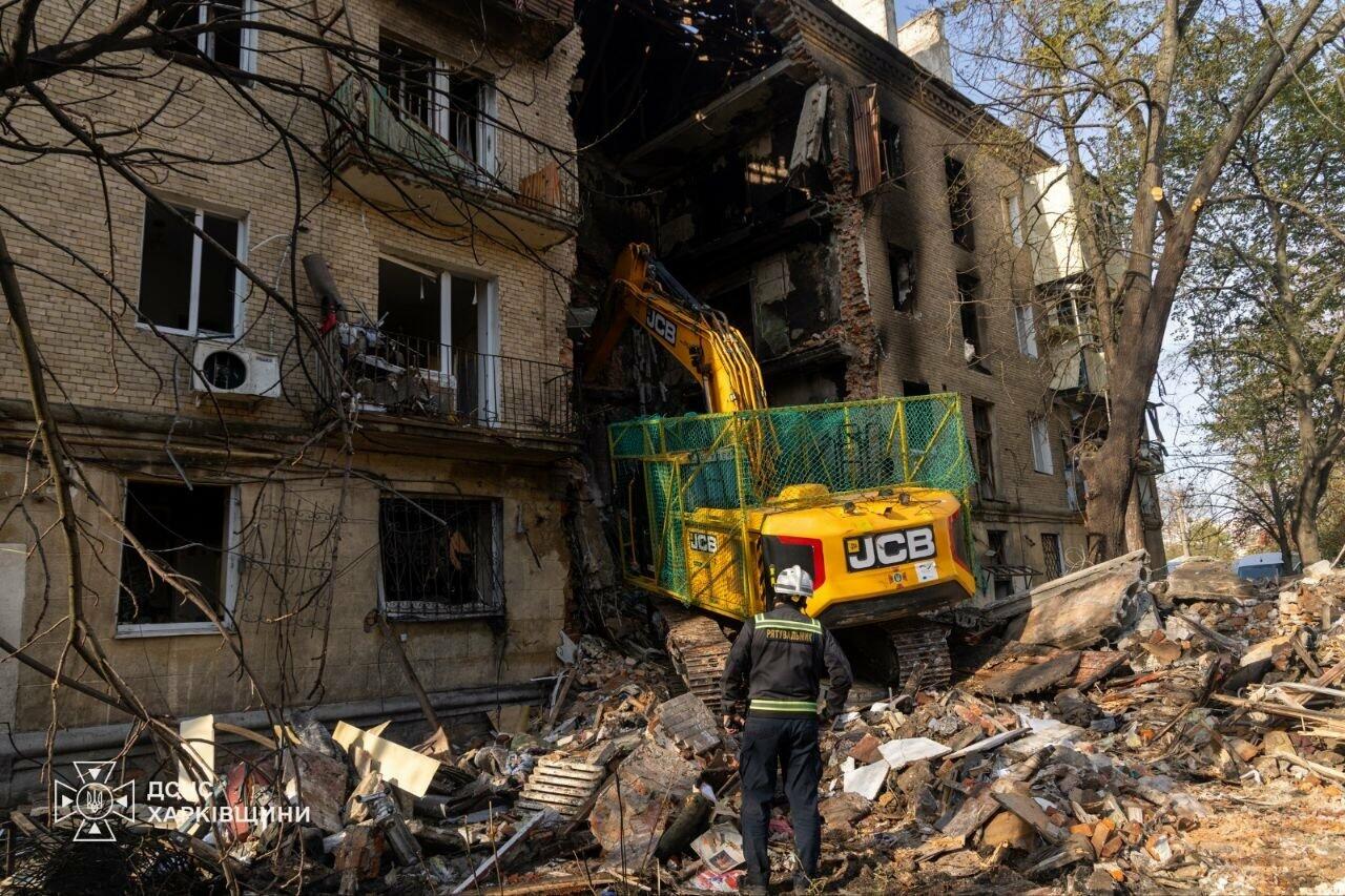 Спасатели завершили разбор завалов в Харькове: в результате атаки россиян погибли четверо, — ФОТО
