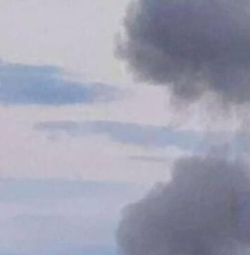 Дома под ударом, четверо пострадавших: рашисты ударили ракетой по одному из районов Харькова