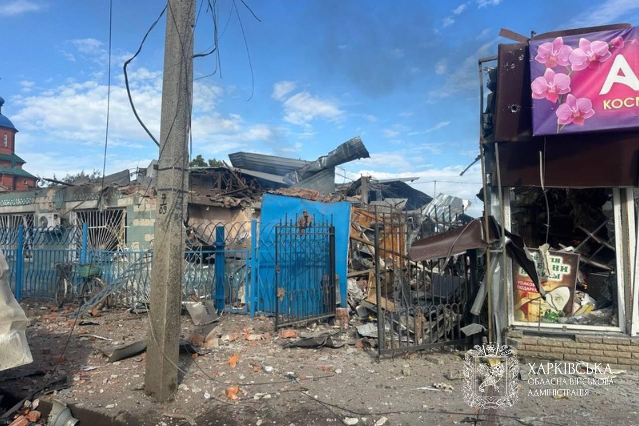 Удар по рынку в Лозовой: есть погибшие и пострадавшие