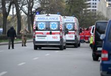 В Херсоне из-за авиаудара РФ погиб водитель скорой и пострадал младенец