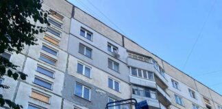 Более 140 окон после обстрелов закрыли в Харькове за неделю