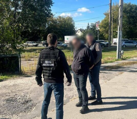 «Все мои ученики так получают права»: в Харькове инструктор попался на взятке