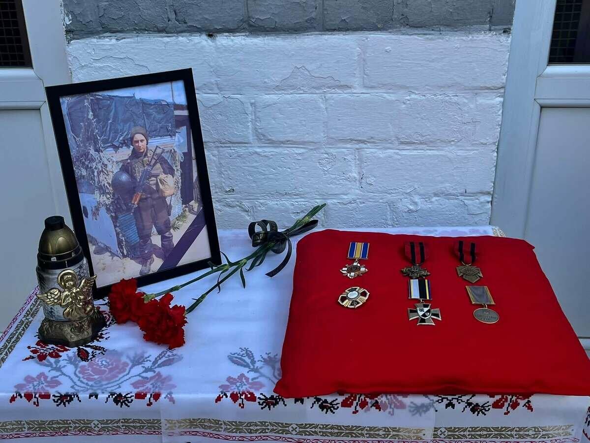 В Харькове открыли мемориальную доску защитнику Украины Юрию Верецкому, — ФОТО